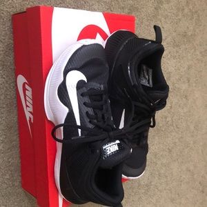 Nike volleyball shoes